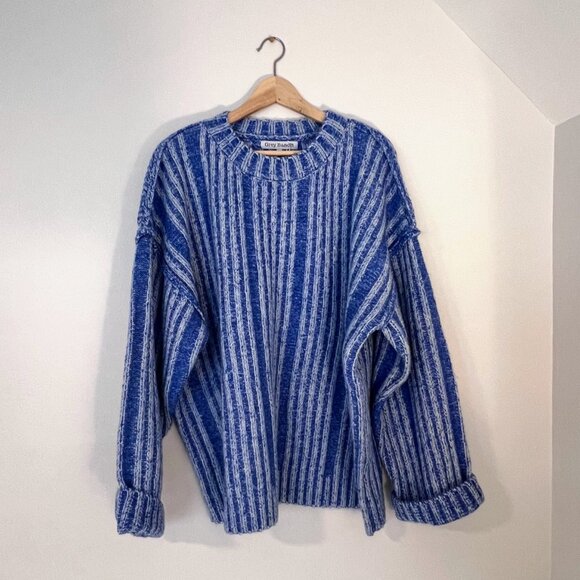 NWT Grey Bandit, Frosted Morning Sweater in Blue, Medium, Over-Sized & Cozy - Picture 4 of 10